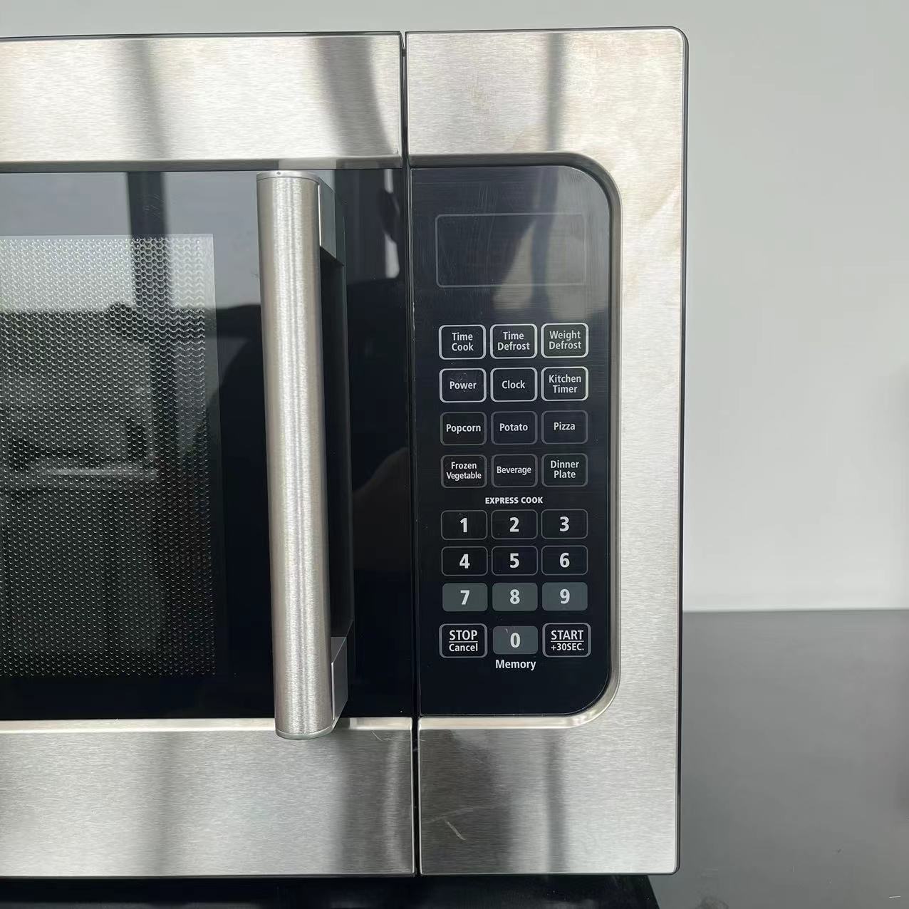 Space-Saving Commercial Microw - Commercial Kitchen Microwave recensione e prezzo