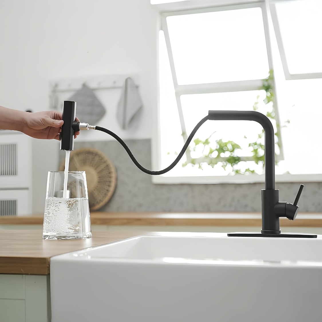 1 PC Black Kitchen Faucet With - Commercial Kitchen Utensils recensione e prezzo